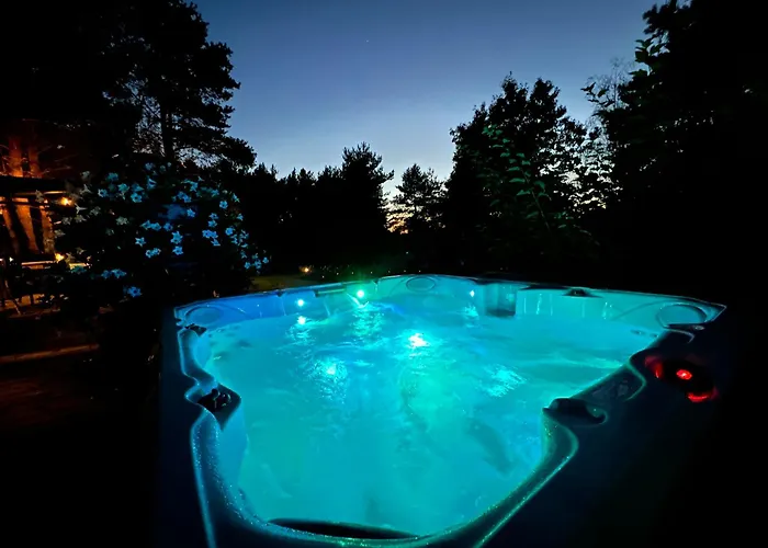 בקתה Lavenda Z Widokiem Na Rzeke - Basen, Jacuzzi, Sauna - Magiczny Ogrod - 0,5ha Prywatnej Przestrzeni